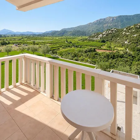 6 Bedroom Gorgeous In * Vrgorac